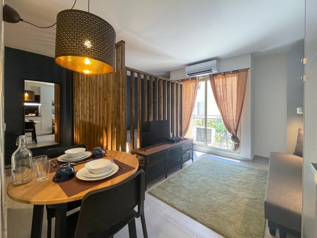 Bh - Victoria - Parking, Balcony, 2 People *