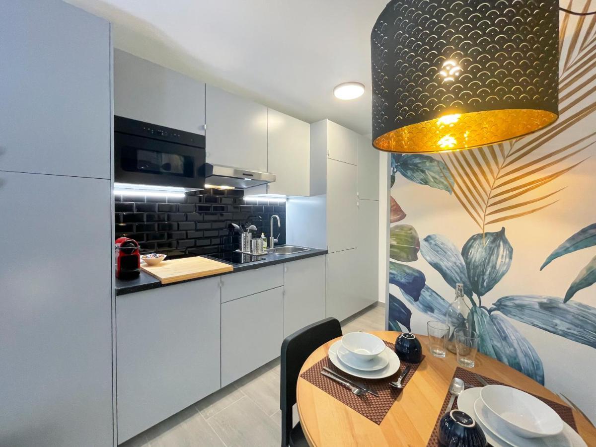 Bh - Victoria - Parking, Balcony, 2 People * Nizza
