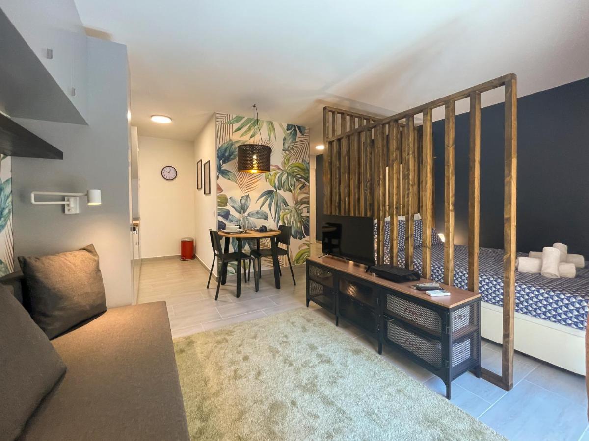 Bh - Victoria - Parking, Balcony, 2 People